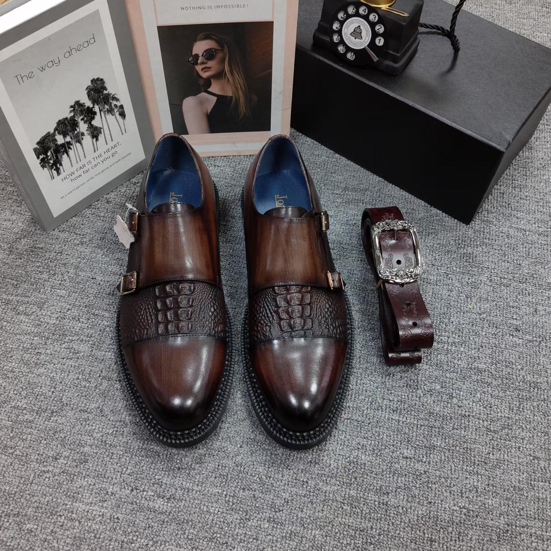 Chaussures Homme à Double Boucle – Cuir Patiné & Motif Crocodile
