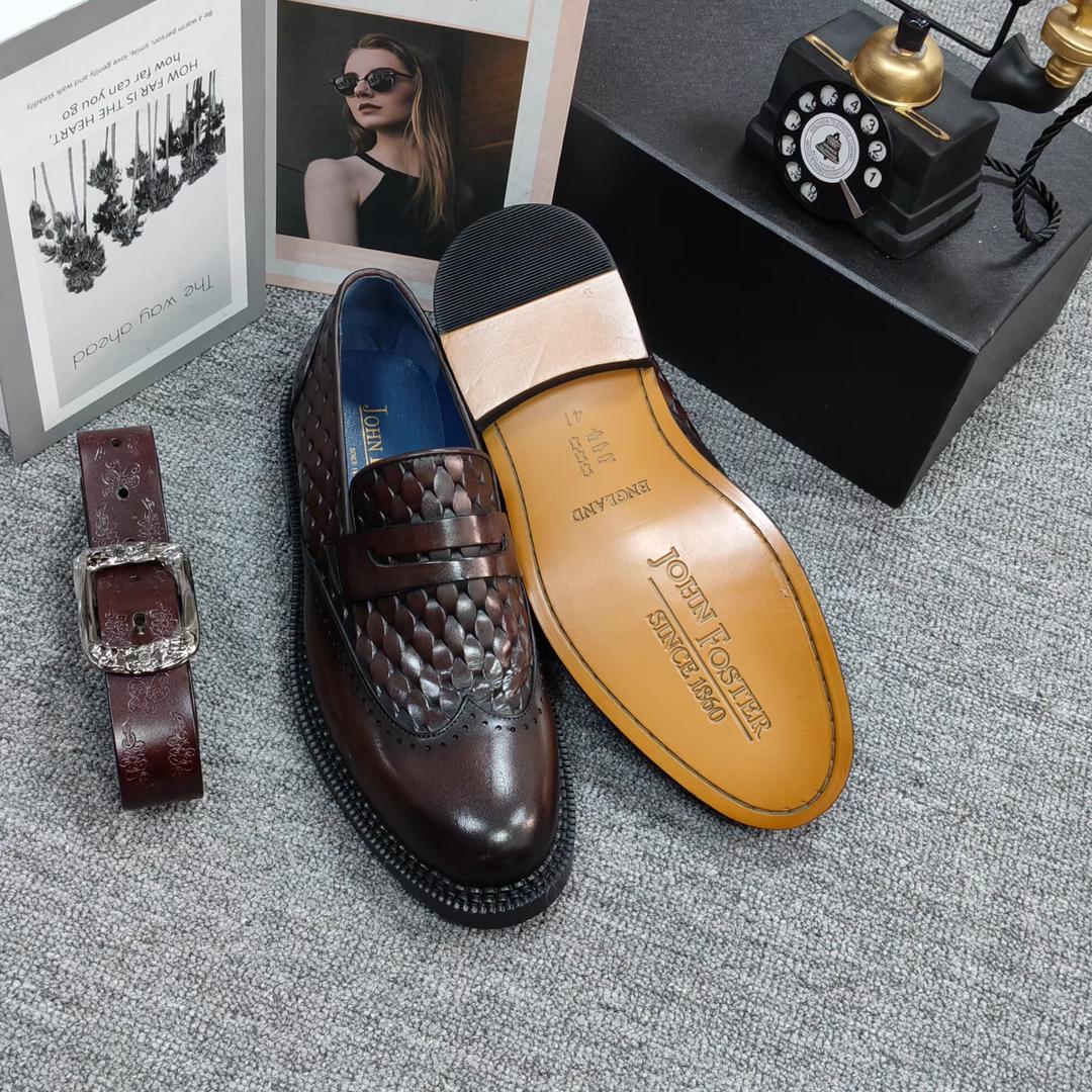 Mocassins Homme en Cuir Marron Tressé – Élégance Artisanale